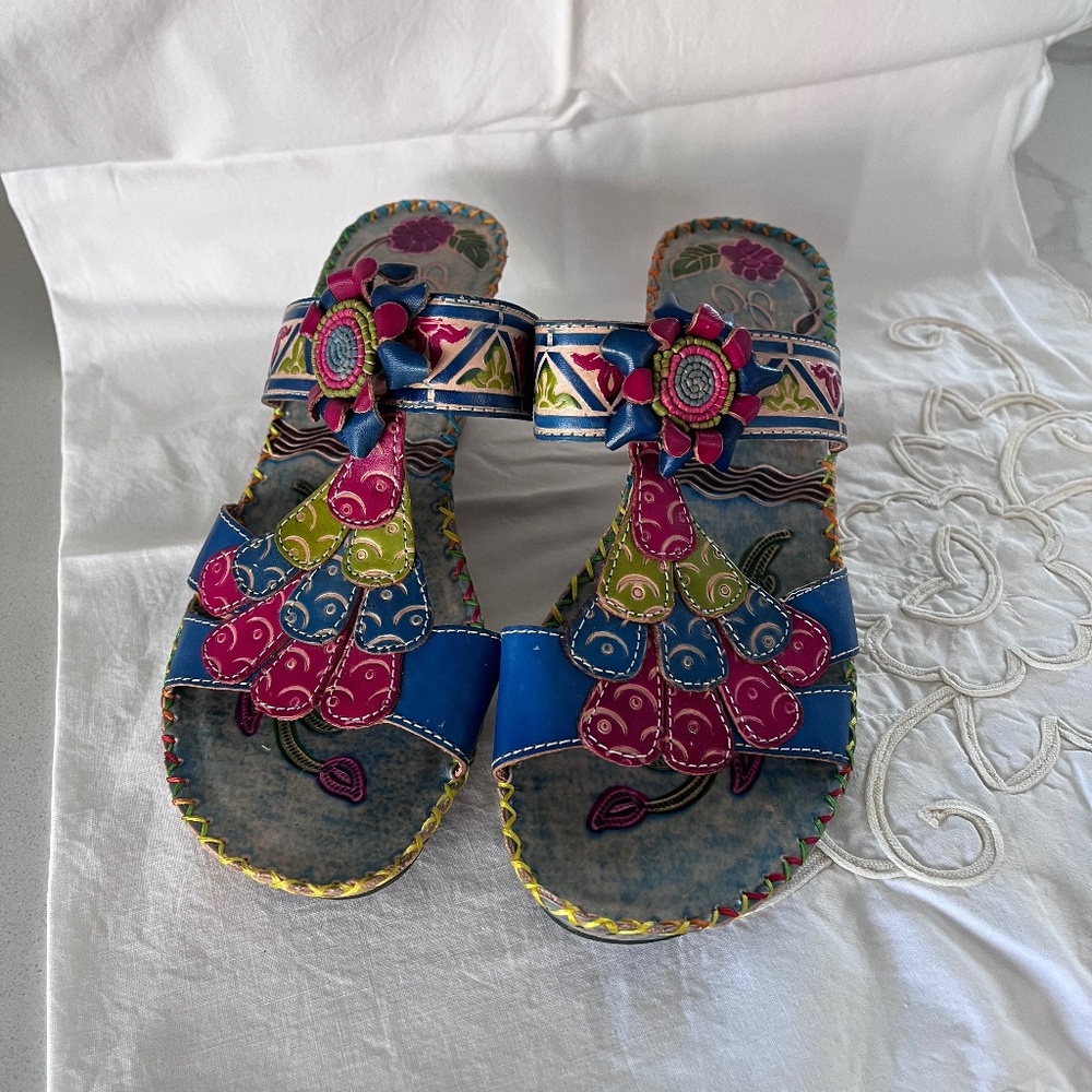 Adorable Summer Sandals By Corkys, "Like Art for your Feet!" Women's  SZ 10
